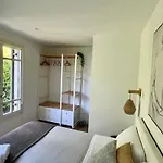 La Casa De La Brujita With Ac License Ess02999 Apartment