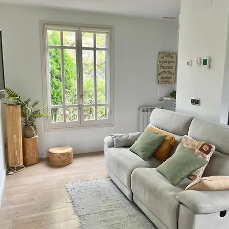 La Casa De La Brujita With Ac License Ess02999 *