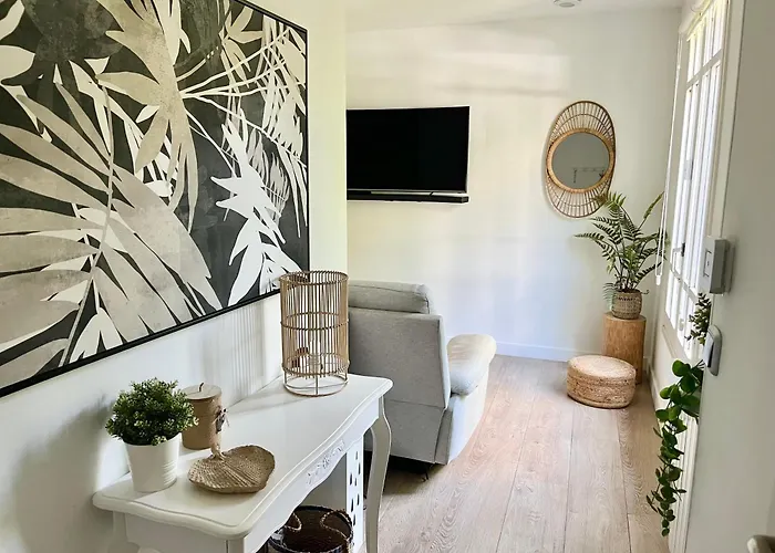 Lägenhet La Casa De La Brujita With Ac License Ess02999