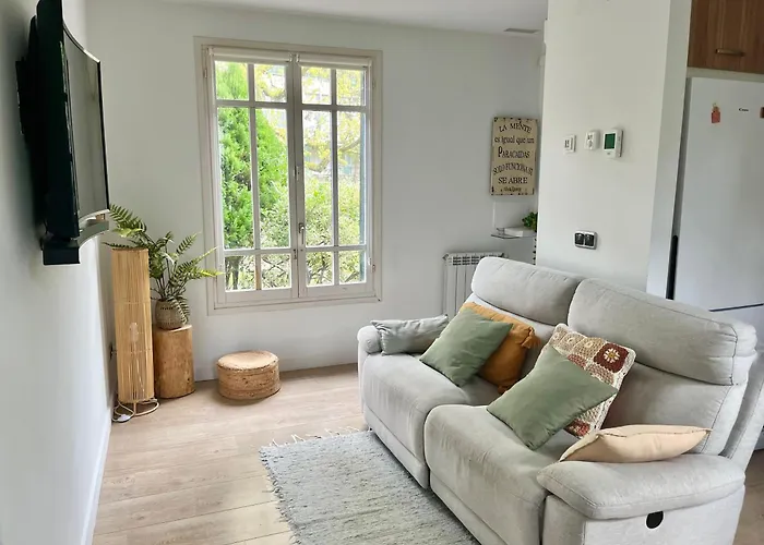 La Casa De La Brujita With Ac License Ess02999 *