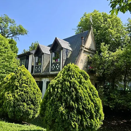 La Casa De La Brujita With Ac License Ess02999 Апартаменти